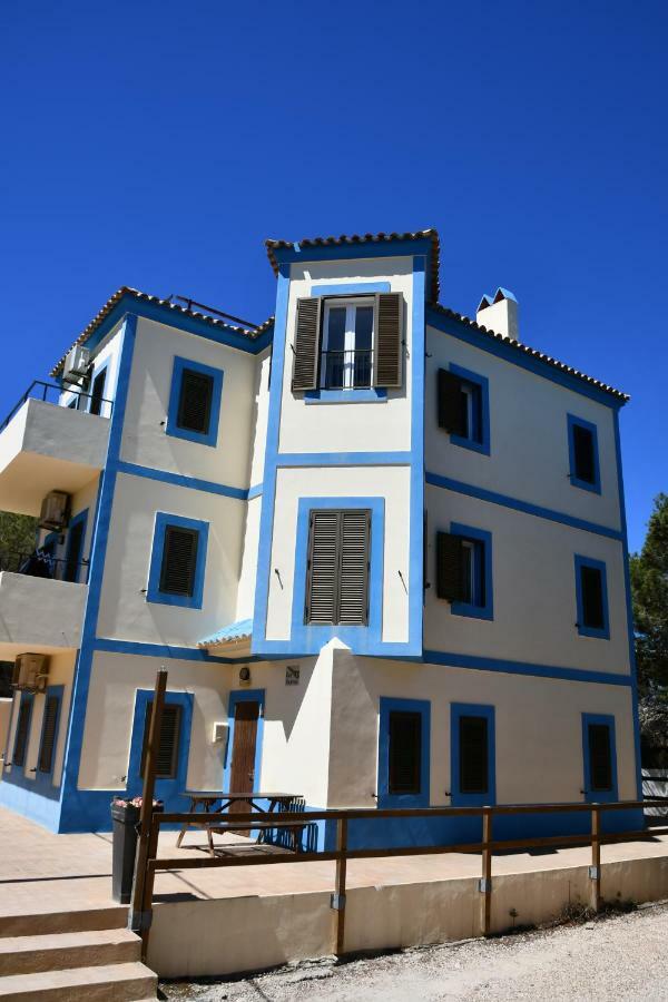 Apartamentos Cas Xurrac Es Caló Exterior foto